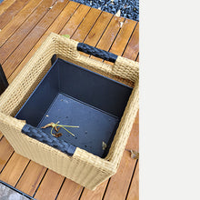 Load image into Gallery viewer, Plastic weaving flower basket